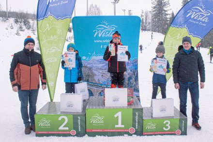 Dekoracje najlepszych IV Biegu o Puchar Wisły